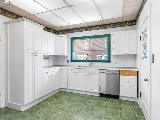 7328 N PORTSMOUTH Ave, Portland, OR 97203