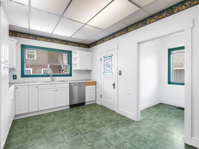 7328 N PORTSMOUTH Ave, Portland, OR 97203