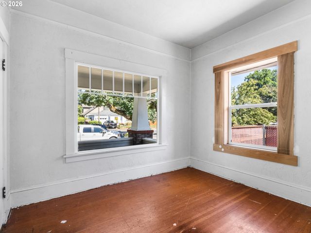 7328 N PORTSMOUTH Ave, Portland, OR 97203