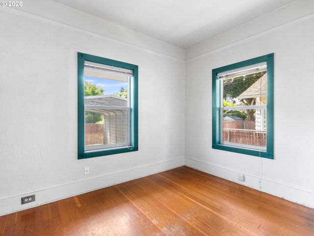 7328 N PORTSMOUTH Ave, Portland, OR 97203