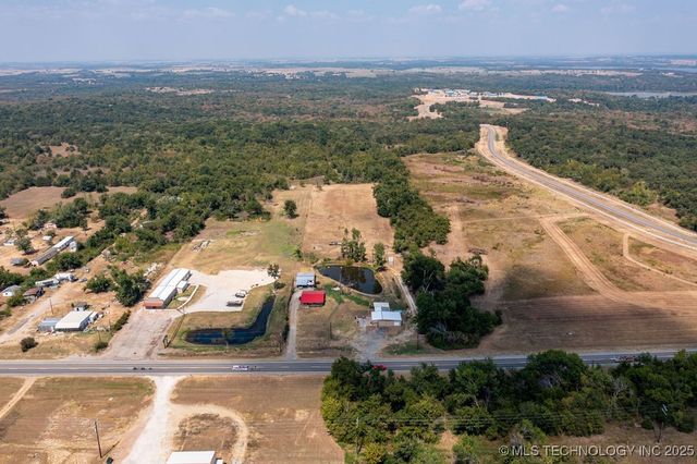 1722 Highway 70 E, Kingston, OK 73439