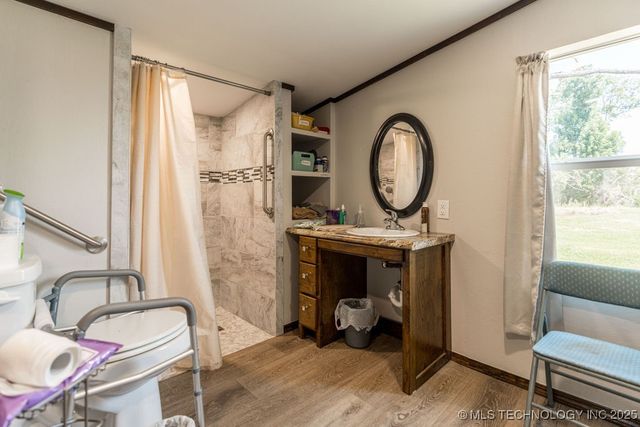 1722 Highway 70 E, Kingston, OK 73439