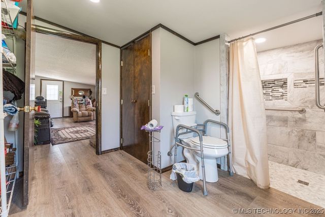 1722 Highway 70 E, Kingston, OK 73439