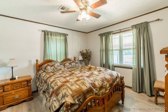 1722 Highway 70 E, Kingston, OK 73439