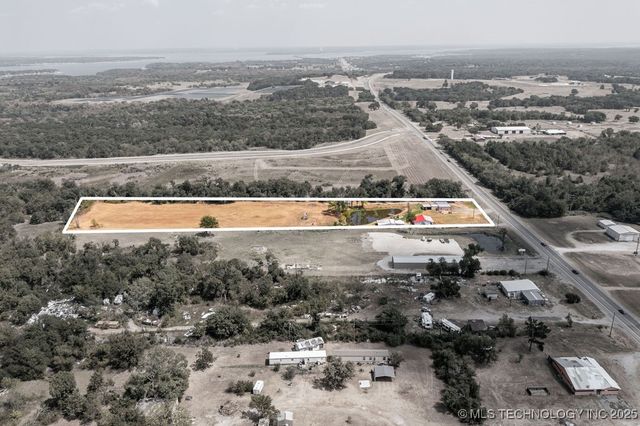 1722 Highway 70 E, Kingston, OK 73439