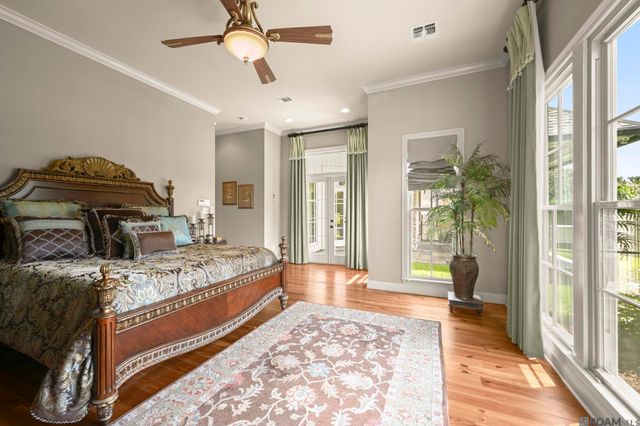18828 Bella Vista Ct, Baton Rouge, LA 70809