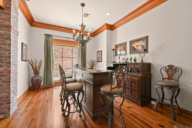 18828 Bella Vista Ct, Baton Rouge, LA 70809