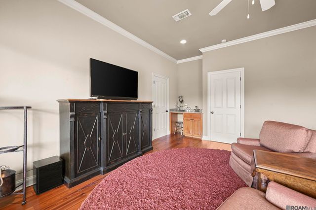 18828 Bella Vista Ct, Baton Rouge, LA 70809