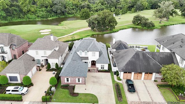 18828 Bella Vista Ct, Baton Rouge, LA 70809