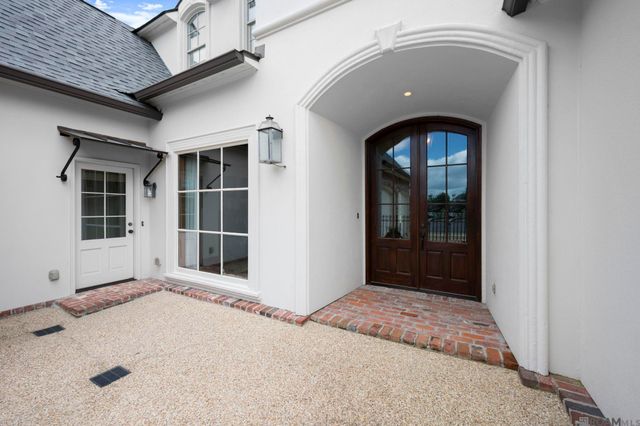 18828 Bella Vista Ct, Baton Rouge, LA 70809