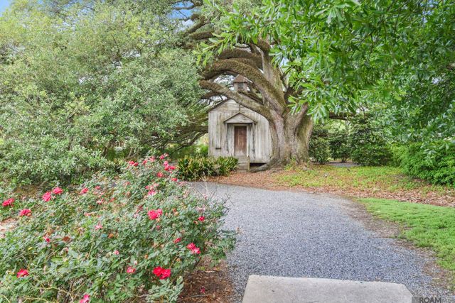 18828 Bella Vista Ct, Baton Rouge, LA 70809