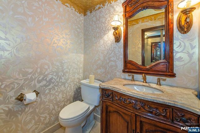 1051 Westwood Avenue, Old Tappan, NJ 07675