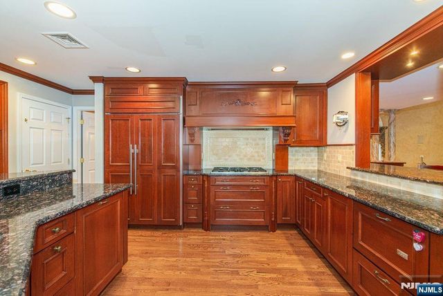 1051 Westwood Avenue, Old Tappan, NJ 07675