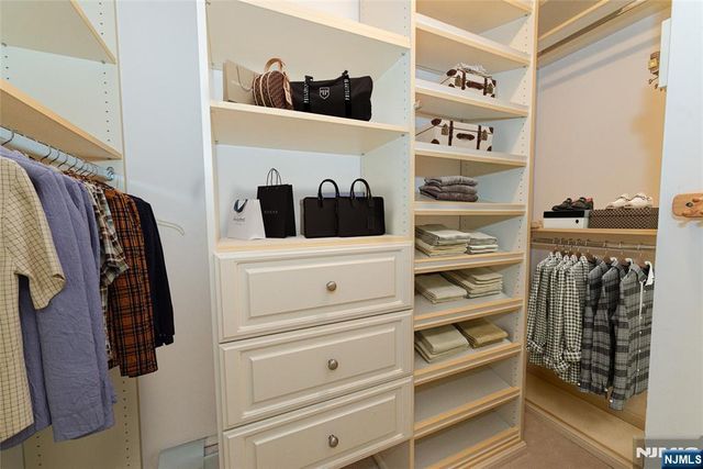 1051 Westwood Avenue, Old Tappan, NJ 07675