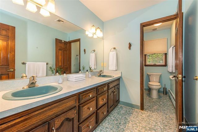 1051 Westwood Avenue, Old Tappan, NJ 07675