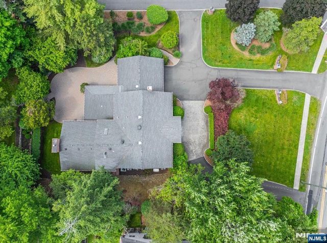 1051 Westwood Avenue, Old Tappan, NJ 07675