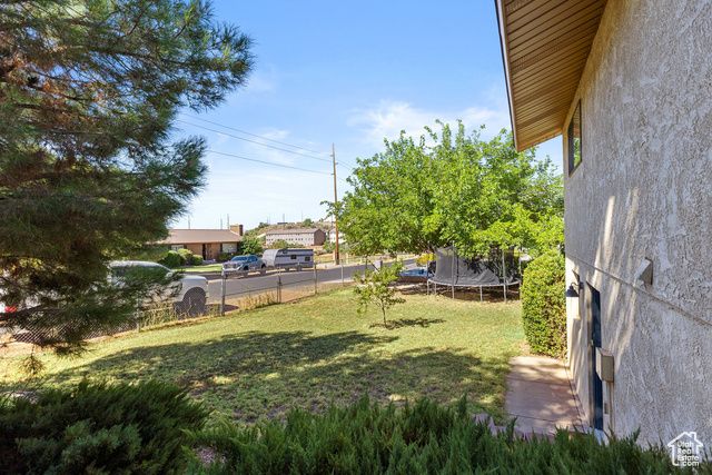 186 S 200 W, Washington, UT 84780