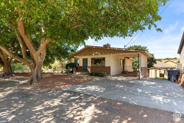 186 S 200 W, Washington, UT 84780