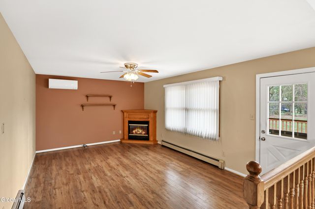 3 W Meadow Drive, Albany, NY 12203