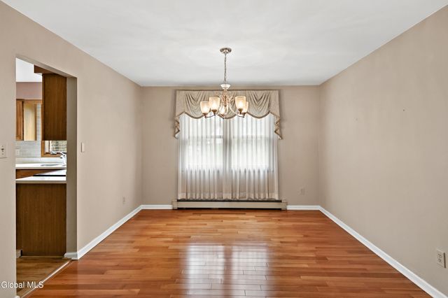 3 W Meadow Drive, Albany, NY 12203