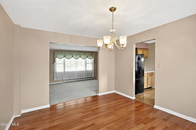3 W Meadow Drive, Albany, NY 12203