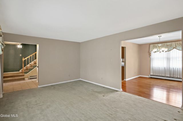 3 W Meadow Drive, Albany, NY 12203