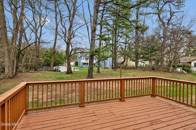 3 W Meadow Drive, Albany, NY 12203