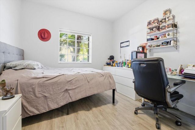 11372 NW 72nd Ter, Doral, FL 33178