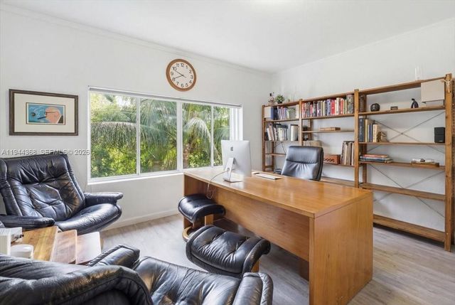 11372 NW 72nd Ter, Doral, FL 33178