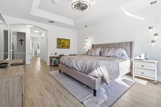 11372 NW 72nd Ter, Doral, FL 33178