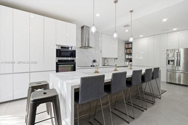 11372 NW 72nd Ter, Doral, FL 33178