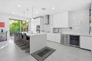 11372 NW 72nd Ter, Doral, FL 33178