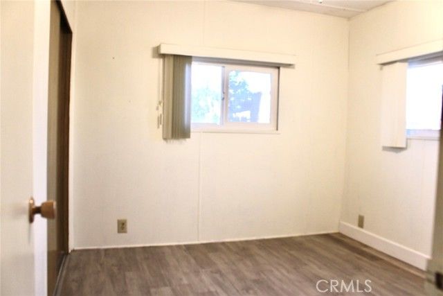 332 N Lyon 57, Hemet, CA 92543