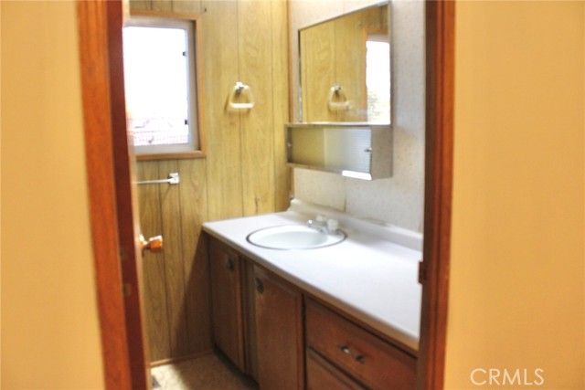 332 N Lyon 57, Hemet, CA 92543