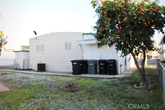 332 N Lyon 57, Hemet, CA 92543