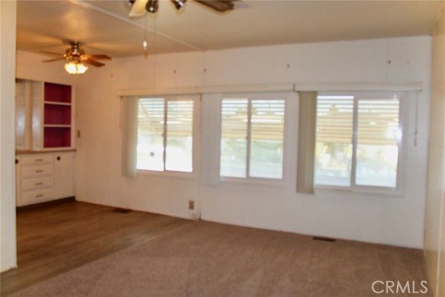 332 N Lyon 57, Hemet, CA 92543