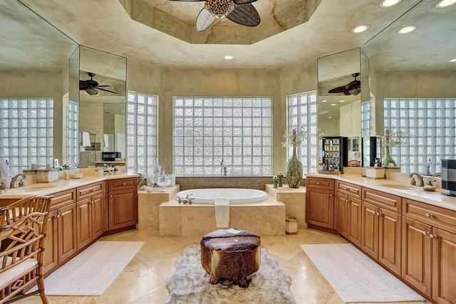 14985 SW 38th Street, Davie, FL 33331