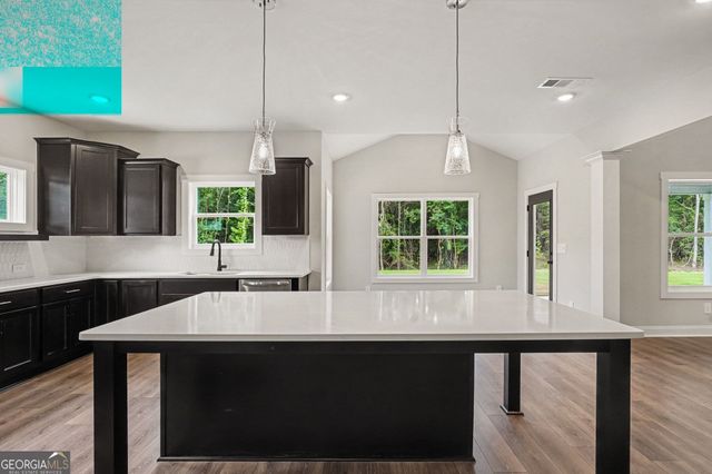 412 Flint Farms Drive, Concord, GA 30206