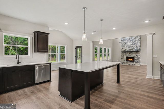 412 Flint Farms Drive, Concord, GA 30206
