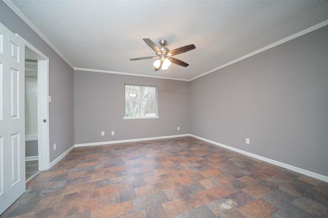 2802 Granite Dr, Longview, TX 75604