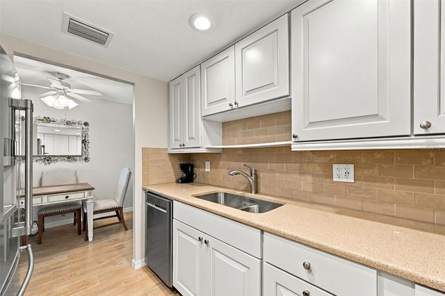 2630 PEARCE DRIVE 308, Clearwater, FL 33764