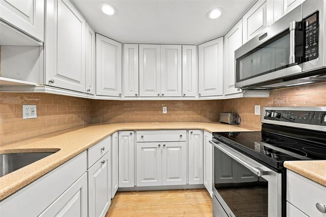 2630 PEARCE DRIVE 308, Clearwater, FL 33764