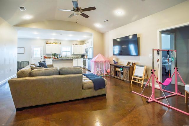 120 Sarah Grace, Batesville, AR 72501