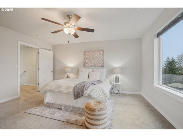 105 KINDRE St, St Helens, OR 97051