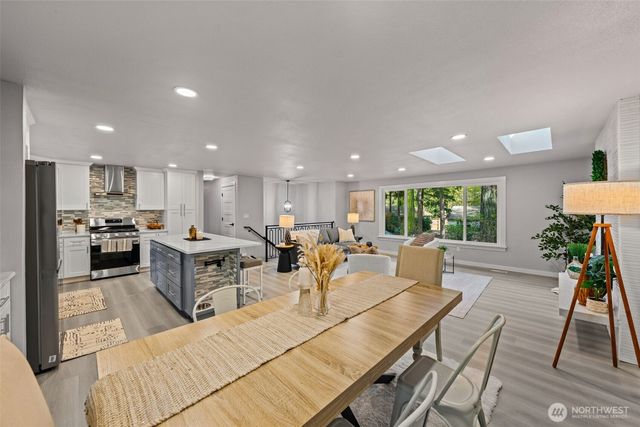 16519 191st Place NE, Woodinville, WA 98072