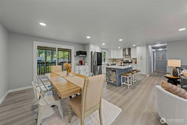 16519 191st Place NE, Woodinville, WA 98072