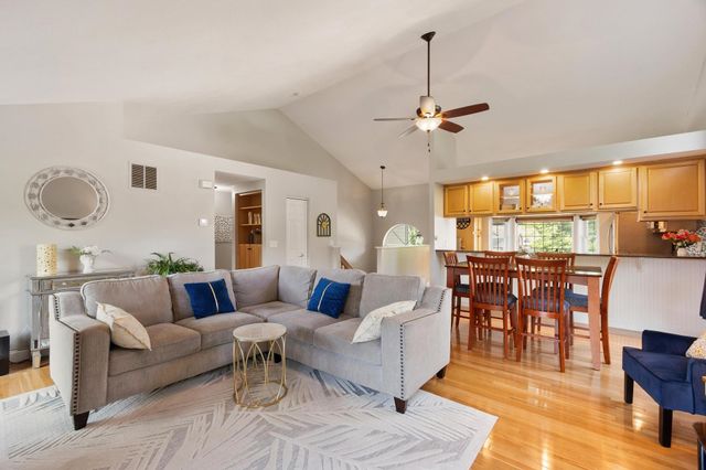 4 Orchard Lane, East Kingston, NH 03827