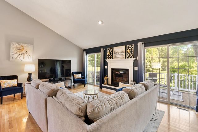 4 Orchard Lane, East Kingston, NH 03827