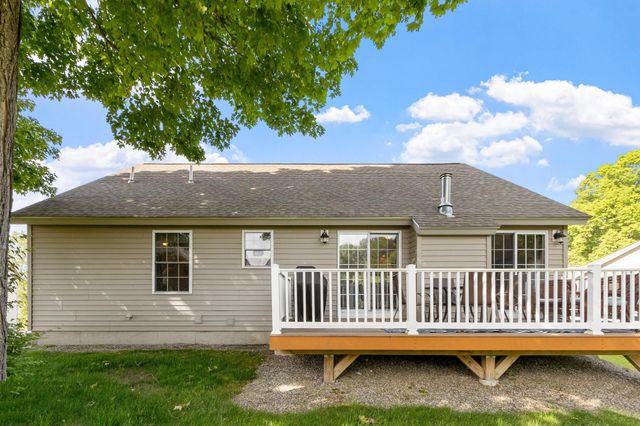 4 Orchard Lane, East Kingston, NH 03827