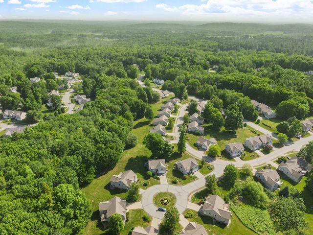 4 Orchard Lane, East Kingston, NH 03827